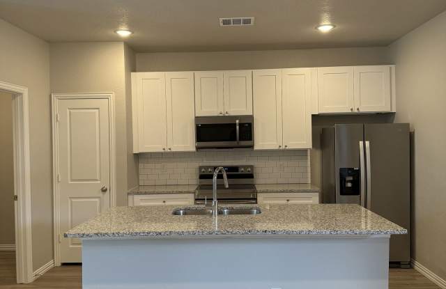 Photo of 427 Willow Crossing East