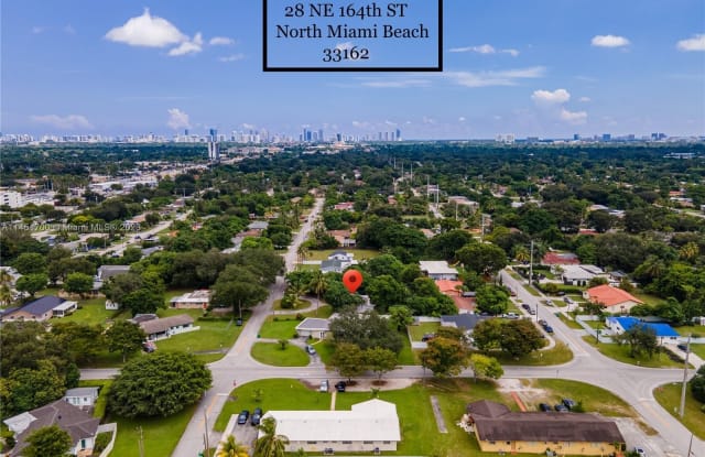 28 NE 164th St - 28 Northeast 164th Street, Golden Glades, FL 33162