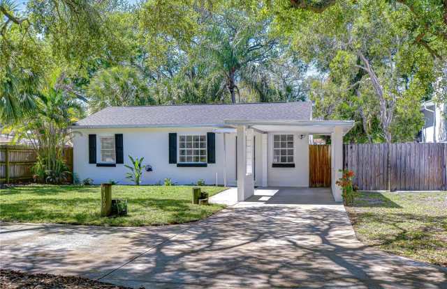 4309 S RENELLIE DRIVE