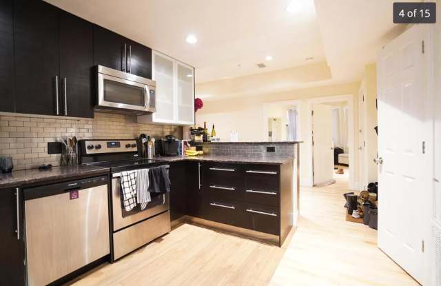 Spacious 4 Bed / 2 Bath on Beacon St | Brookline | 9/1