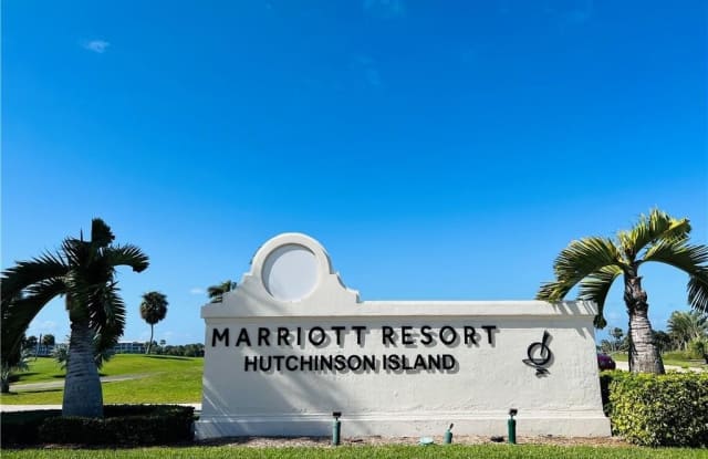 221 NE Plantation Road unit: 215