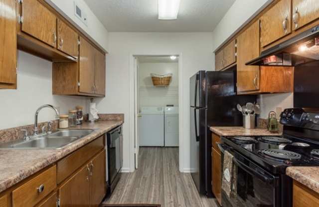 Graybrook & Graycroft Apartments