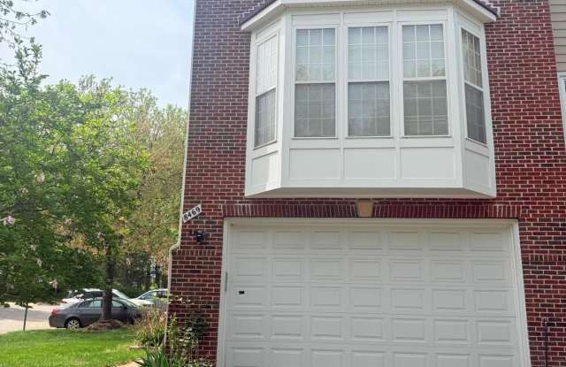 8469 SILVERDALE Road