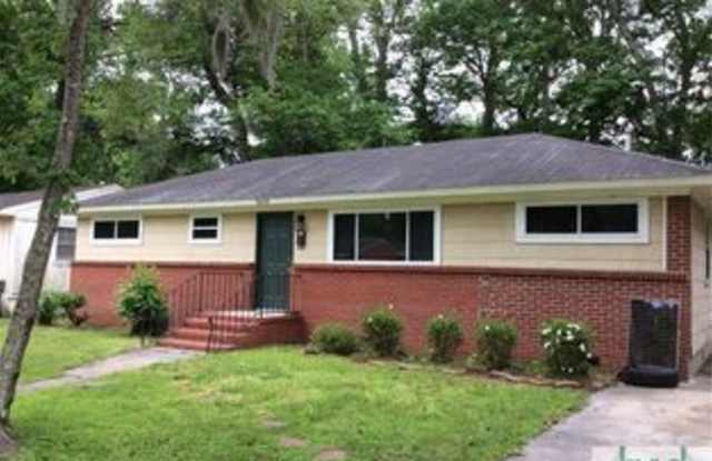 Nice Three Bedroom Single Family - Fenced Yard