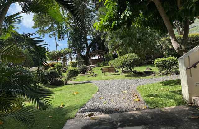Spacious one bedroom, one bath with two parking at Naniwa Gardens in Hawaii Kai