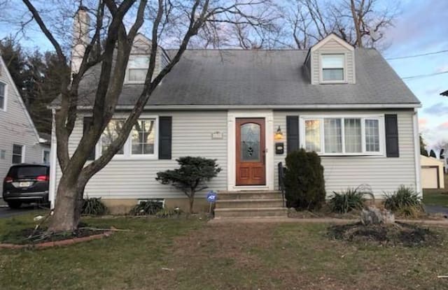 148 N HAMILTON AVENUE - 148 North Hamilton Avenue, Mercerville, NJ 08619