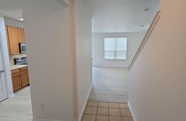 205 Windridge Drive North