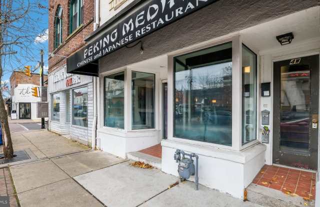 4 W STATE Street unit: Apt B