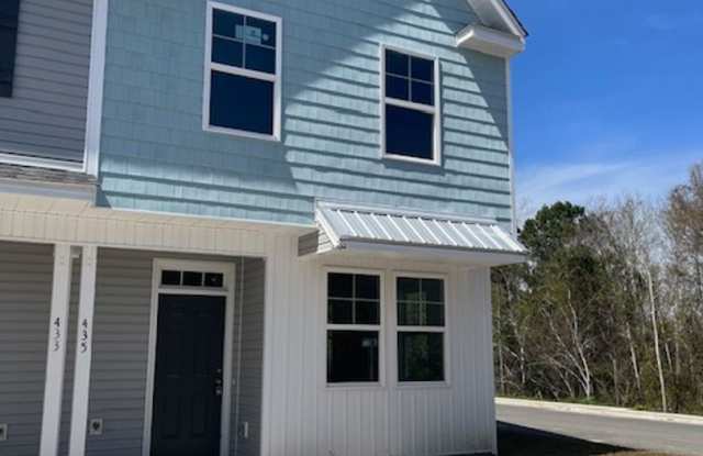 STUNNING Townhome END UNIT in Sneads Ferry - 435 Sunfish LN, Onslow County, NC 28460