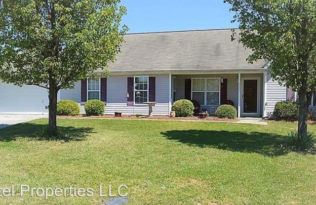 4004 Gatwick Ct - 4004 Gatwick Court, Guilford County, NC 27406