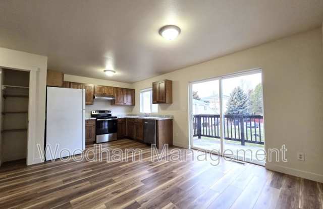 1759 West Kagy Boulevard - Home