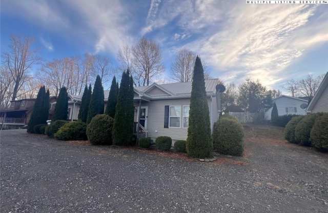 403 Ridgecrest Avenue