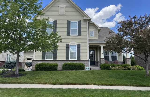 2705 E High Grove Circle