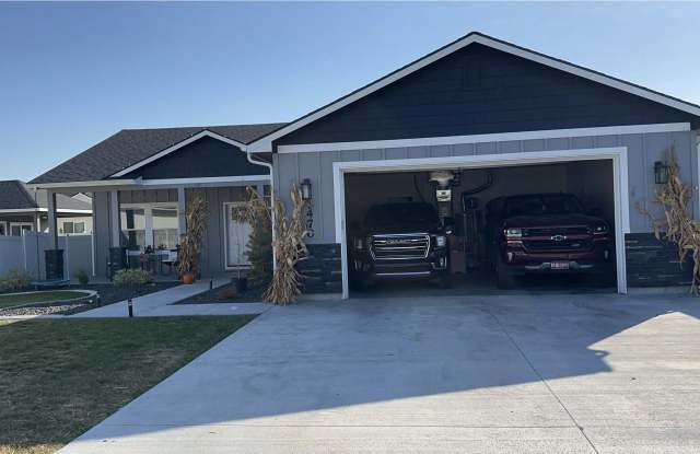 1470 Barbarossa Place