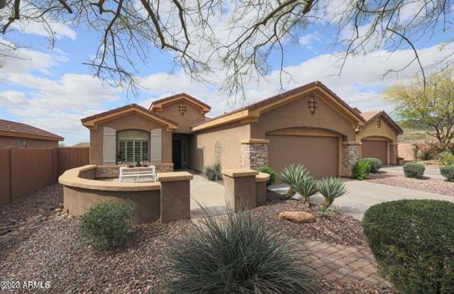 41520 N RIVER BEND Court