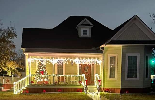 309 Lexington Street