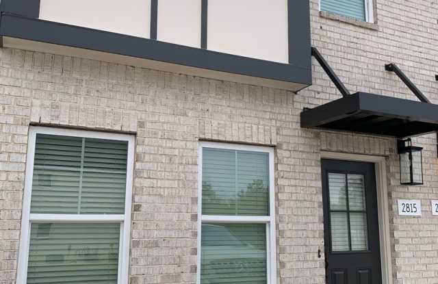 Photo of SUBLEASE AVAILABLE JANUARY 2026-JUNE 2026 WITH OPTION TO RENEW