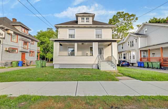 Photo of 100 Academy Avenue