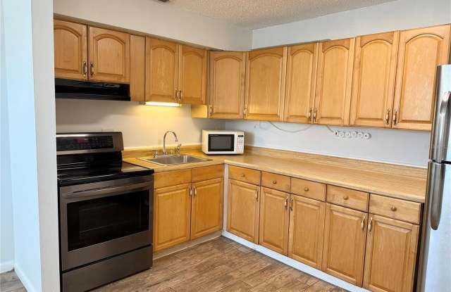 9013 WESTCHESTER CIRCLE