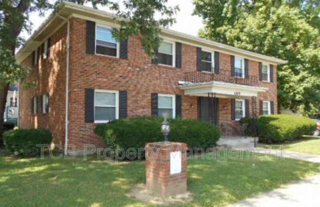 1007 Brookline Ave