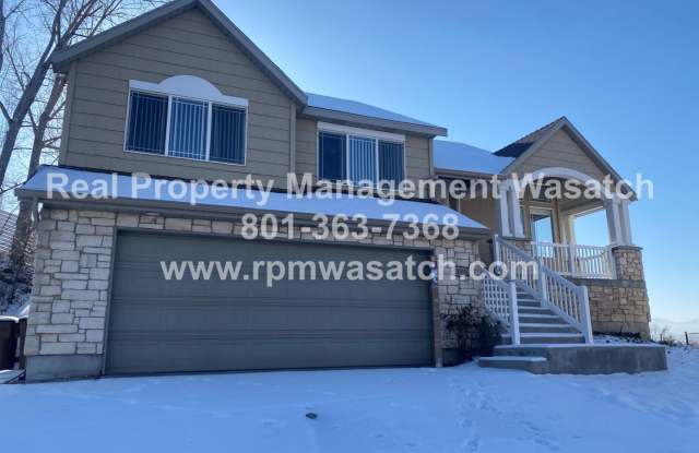 Come See This Beautiful 4 Bedroom 3 Bathroom Home In Draper Utah!