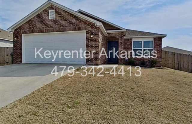 Stylish 3 Bed / 2 Bath with Open Layout & Backyard Retreat