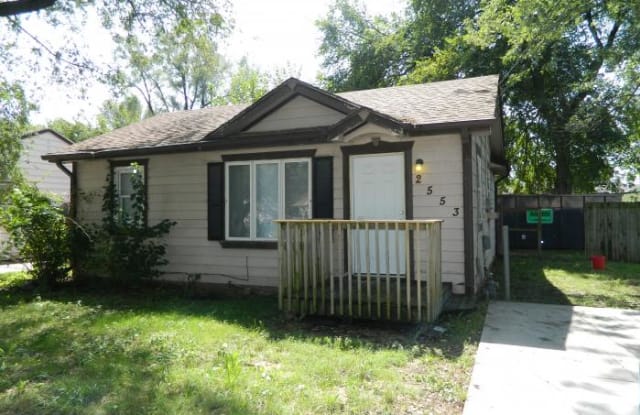 2553 Maury St - 2553 Maury Street, Des Moines, IA 50317