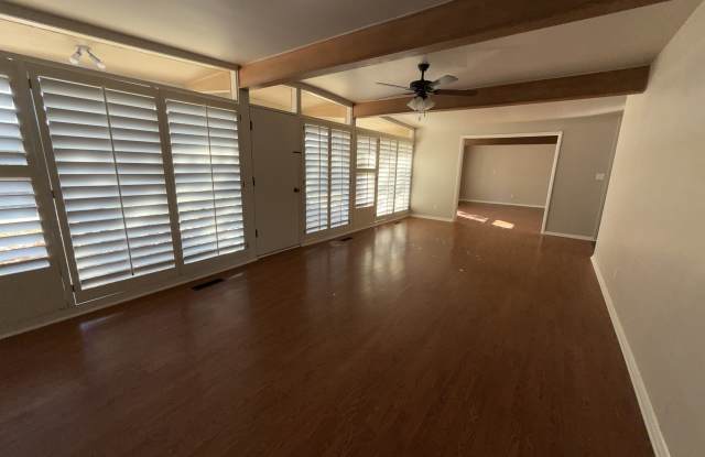 5332 East 26th Place