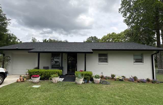 745 Southeast 29th Avenue