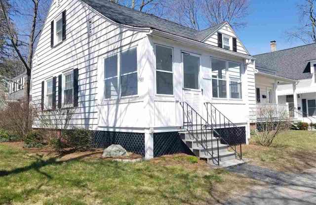 989 Union Street