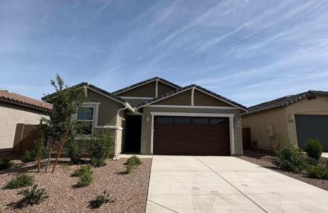 4738 E KENNETH Lane
