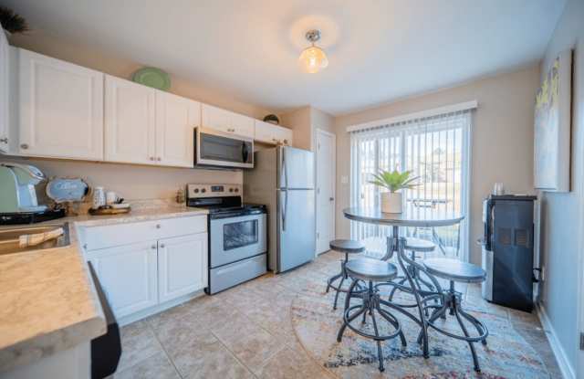 Willow Creek Apartments