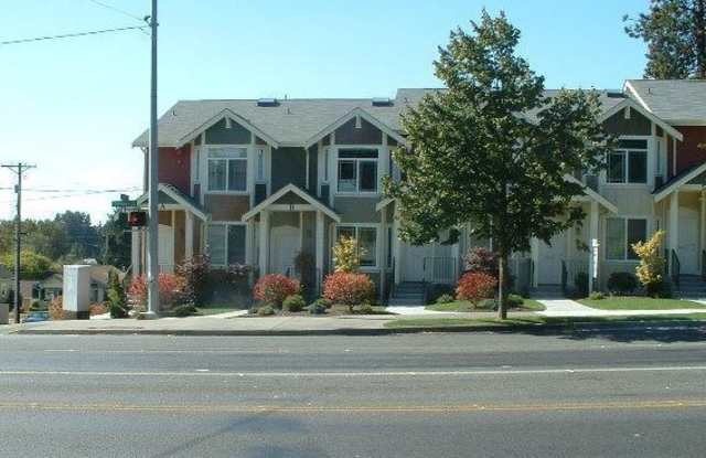 $300.00 off firsts months rent! Beautifully updated 2 bdrm 2.5 bath Townhouse with garage!- 4401 S 12th St #B