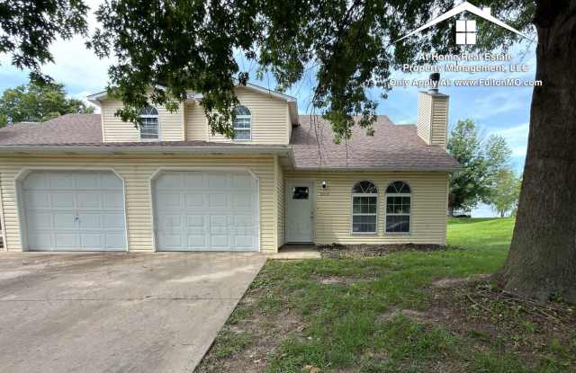 2717 Mayflower Drive Columbia, MO 65202