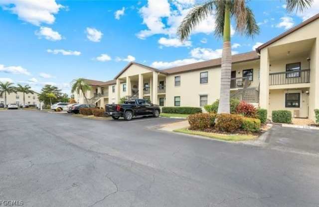 9270 Lake Park Drive unit: 206