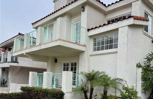 Photo of 908 Cardelian Street