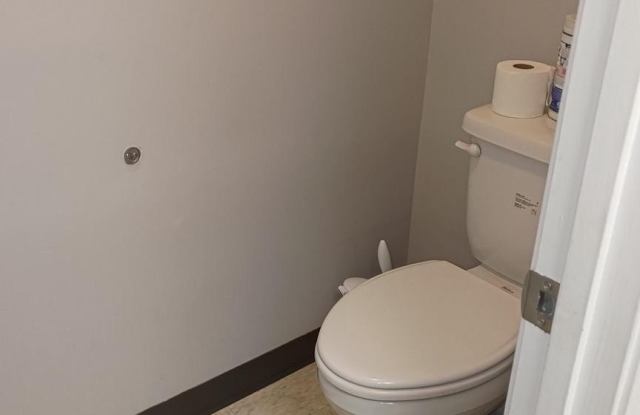 Photo of 392 GARRISONVILLE Road