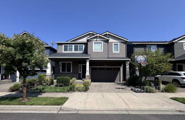 17179 Northwest Trillium Street