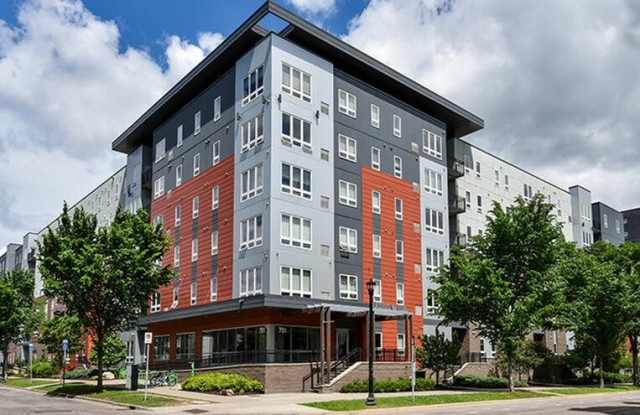 Radius Apartments - Student Housing