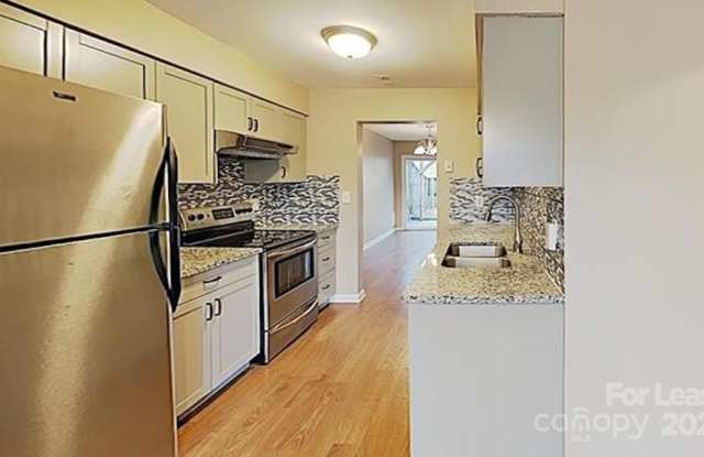 1023 Sardis Cove Drive