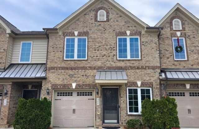 Photo of 716 Carneros Ci