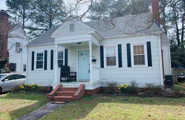 Tons of Charm in this Colonial Place gem! Don't miss out! - 419 Massachusetts Avenue, Norfolk, VA 23508