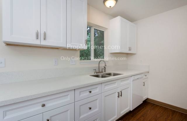 Beautiful Beaverton Ranch-Style Three Bedroom Home!