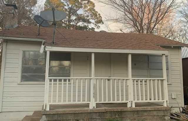 Photo of 7026 Camp Street