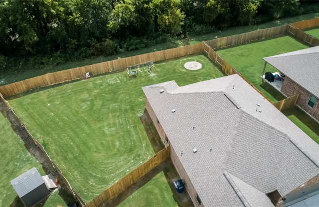 1503 Hill Top Court