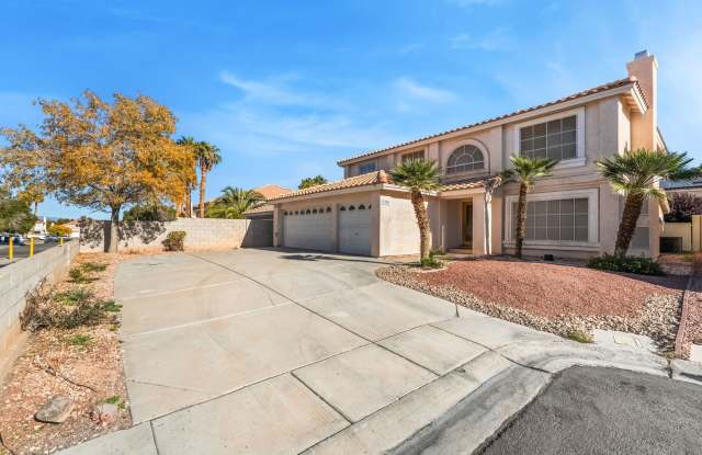 Photo of 5 bedroom home in Silverado Ranch area low upkeep yard