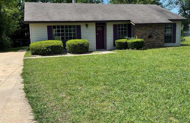 518 W WILDING Drive