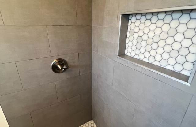 Pre Leasing for Fall 2026! Remodeled 3/2 near LCU!