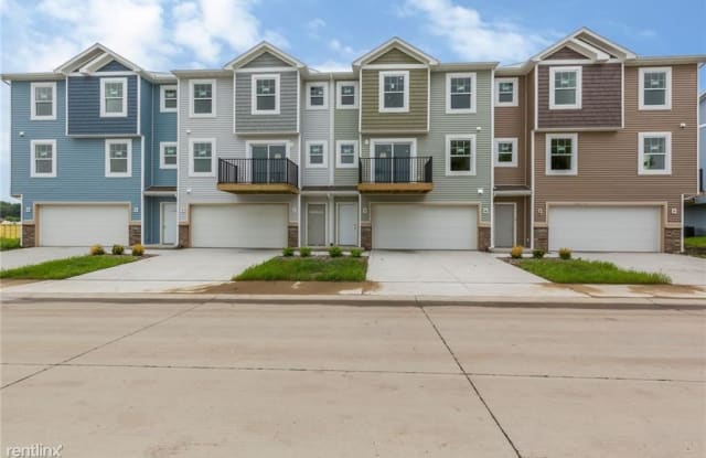 Trestle Crossings Townhomes - 2716 Northwest 19th Lane, Ankeny, IA 50023