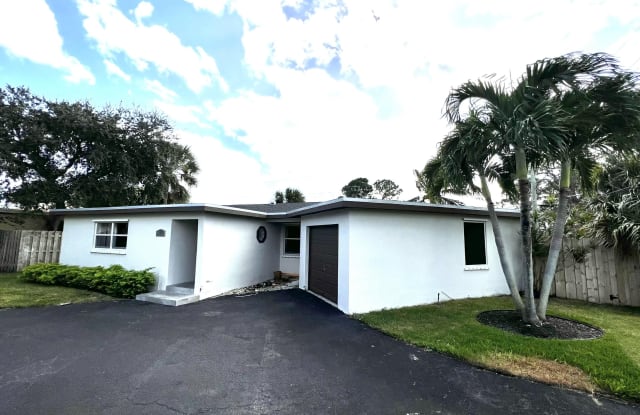 134 SE 31st Avenue - 134 Southeast 31st Avenue, Boynton Beach, FL 33435